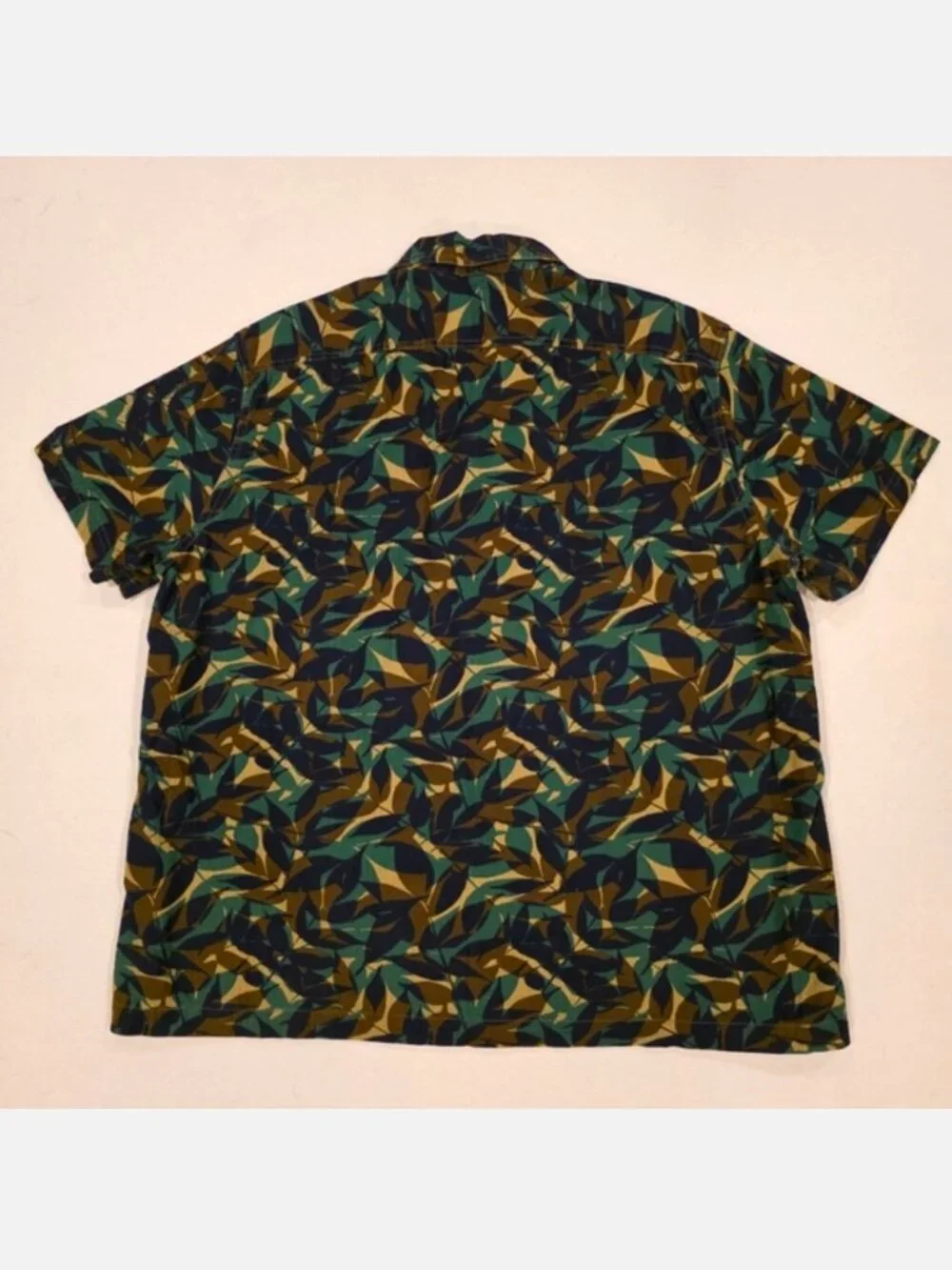 Wallace & Barnes Camouflage Short Sleeve Camp Shirt XL